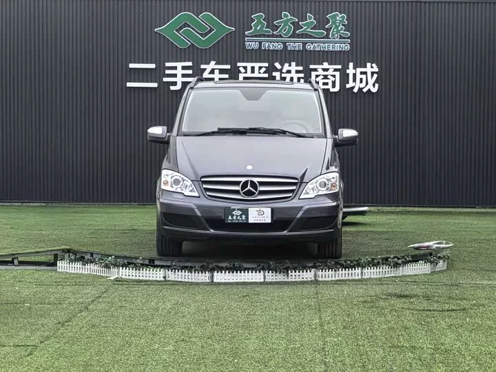 Mercedes-Benz Viano