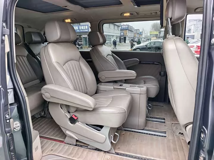 Mercedes-Benz Viano
