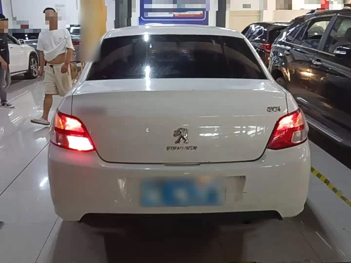 Peugeot 301