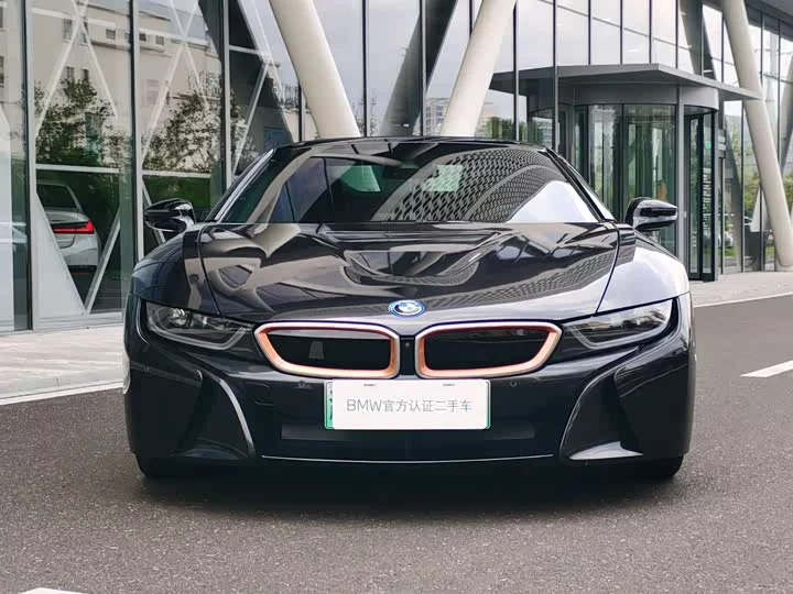 BMW i8