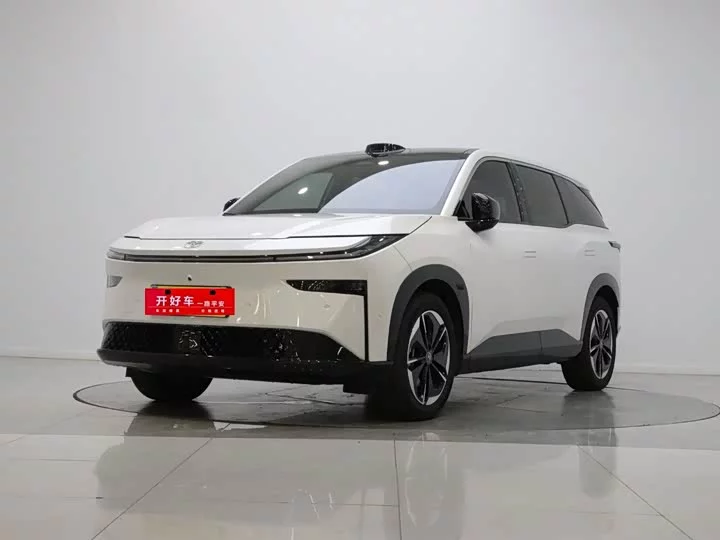 Toyota Bozhi 3X