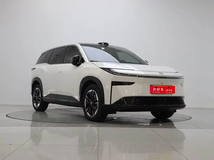 Toyota Bozhi 3X