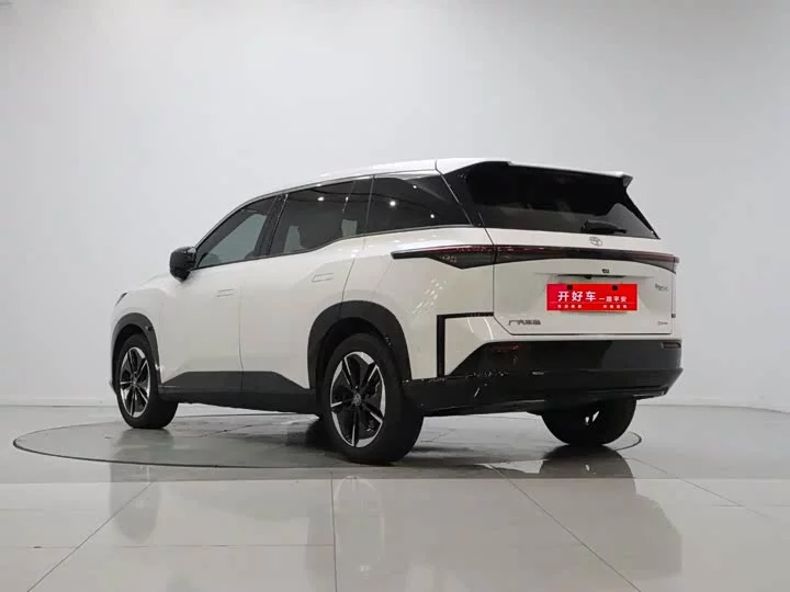 Toyota Bozhi 3X