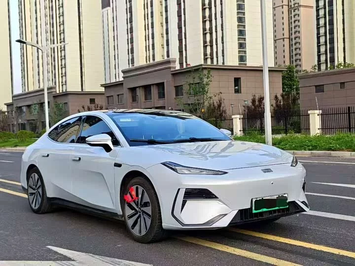 Geely Galaxy E8