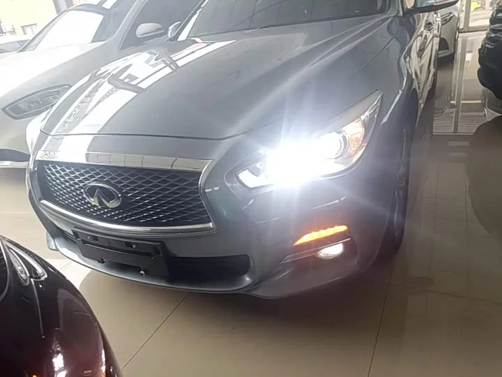 Infiniti Q50L