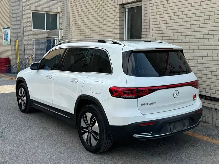 Mercedes-Benz EQB