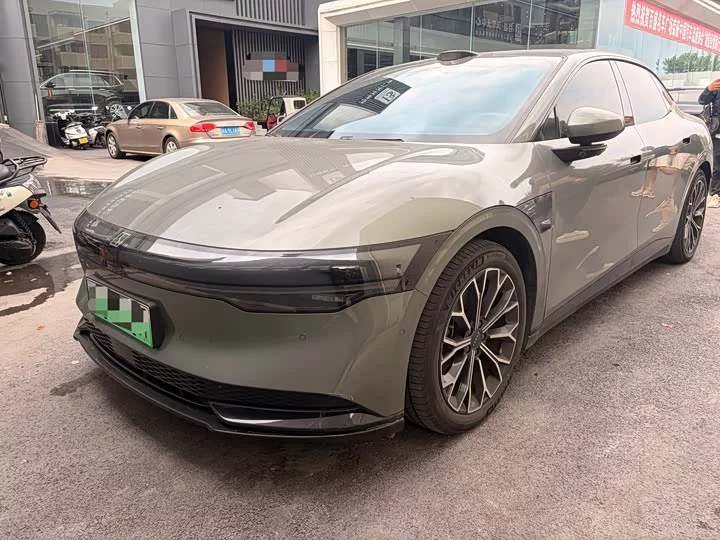 ZEEKR 007