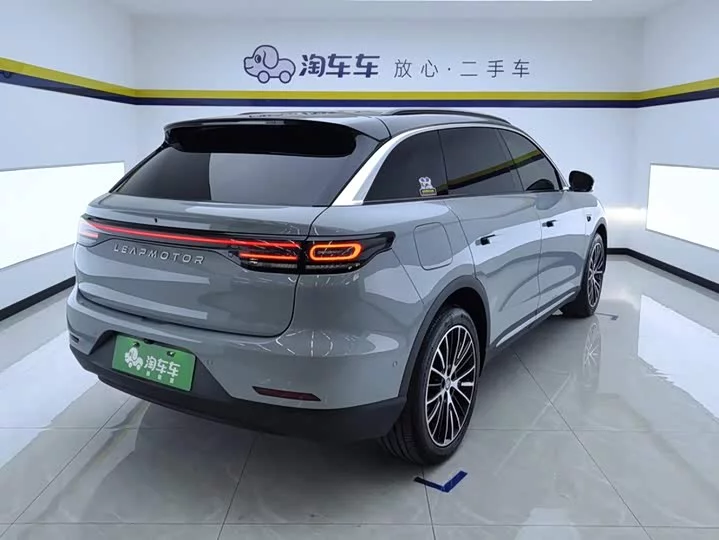 Leapmotor Zero running C11
