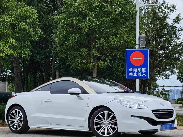 Peugeot RCZ