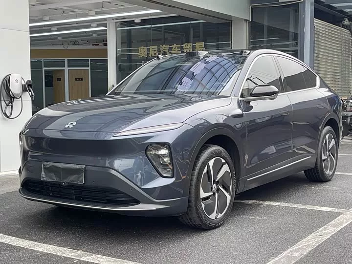 NIO EC7