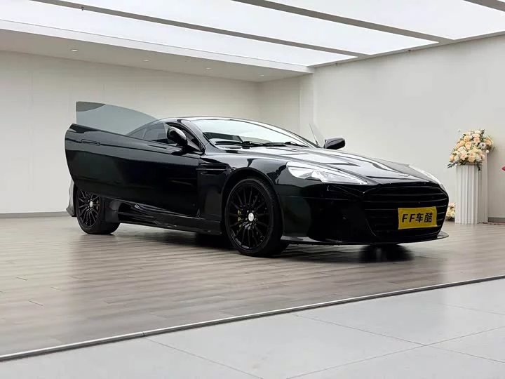 Aston Martin DB9