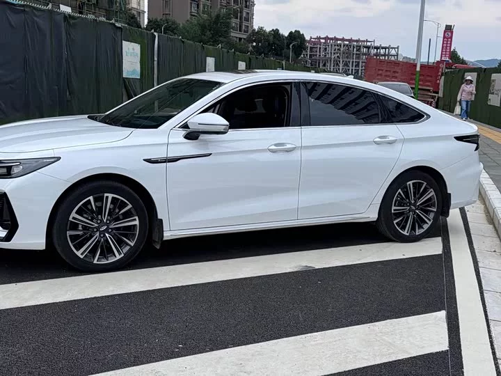 Chery Arrizo 8