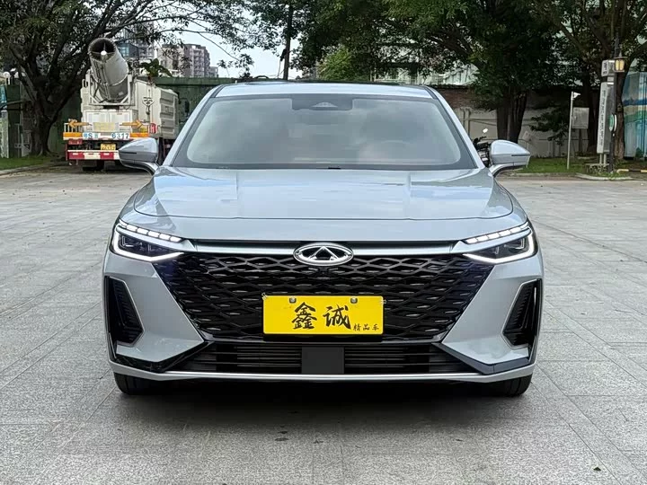 Chery Arrizo 8