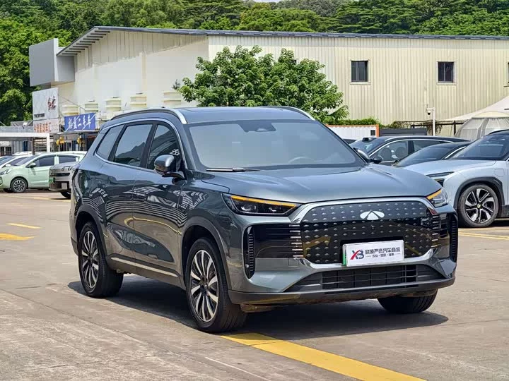 Chery Fengyun T8