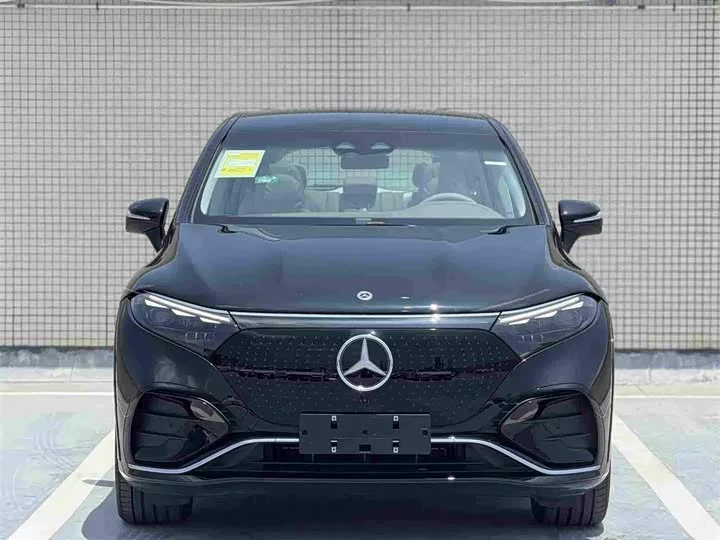Mercedes-Benz EQS SUV