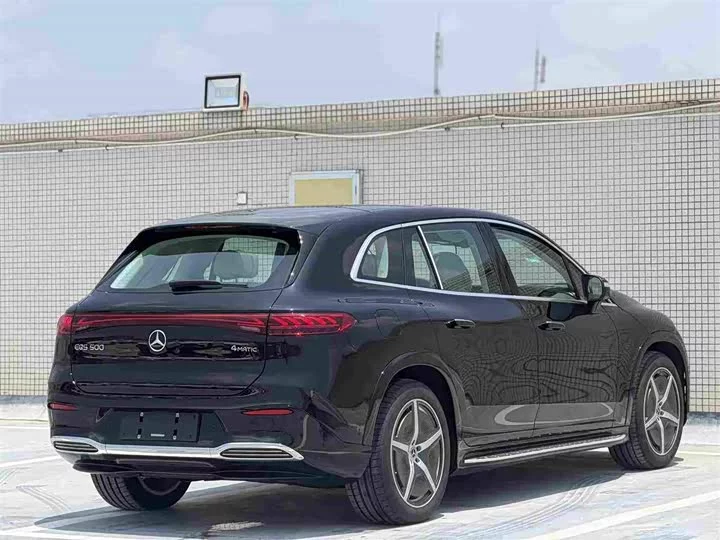 Mercedes-Benz EQS SUV