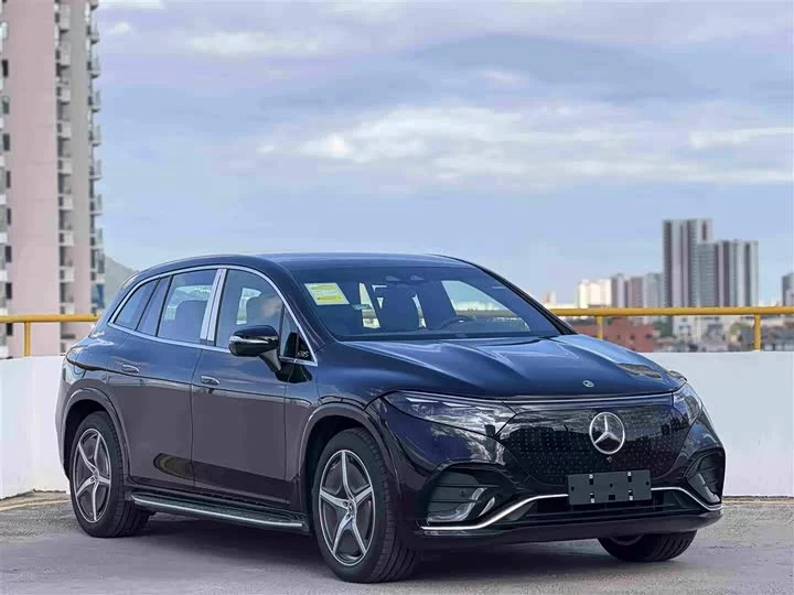 Mercedes-Benz EQS SUV