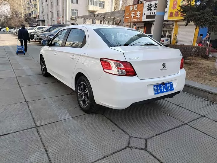 Peugeot 301