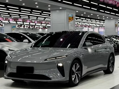NIO ET5