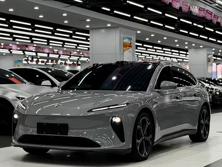 NIO ET5T