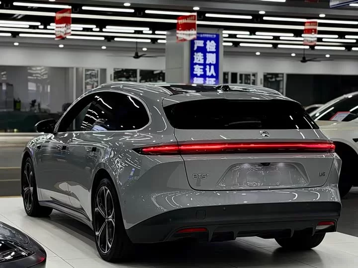 NIO ET5T