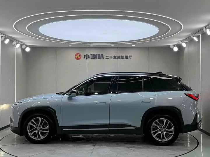 NIO ES6