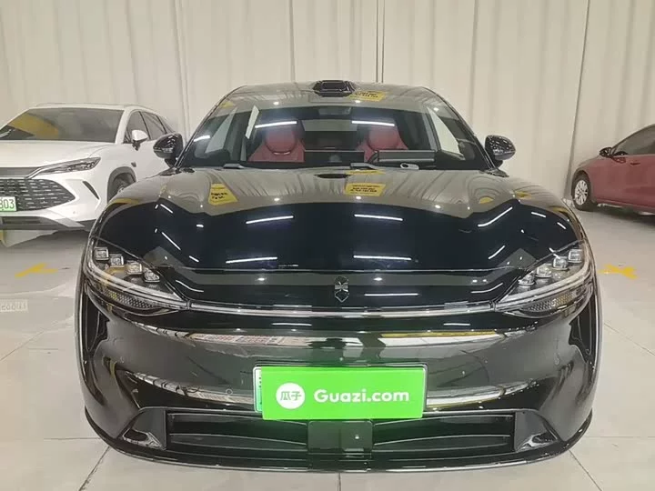Luxeed R7