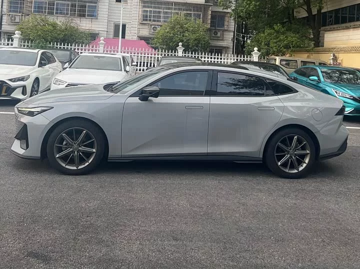 Changan UNI-V