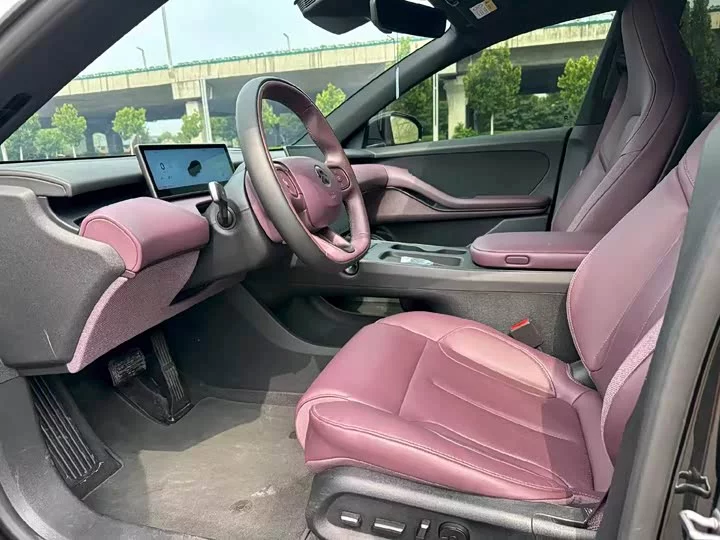 NIO ET5T