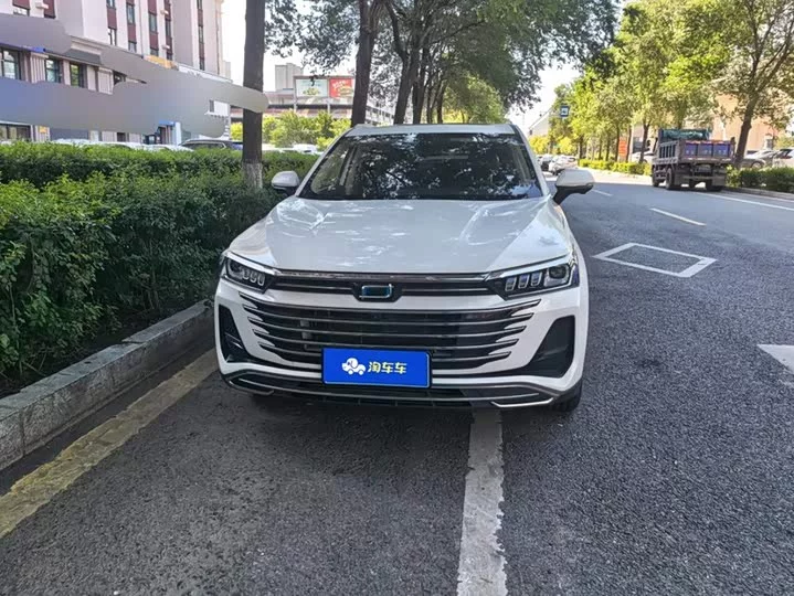FAW Besturn T77