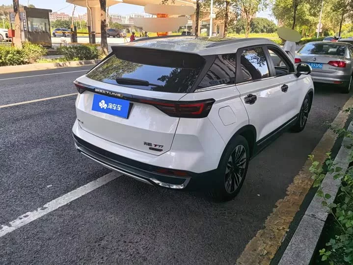 FAW Besturn T77