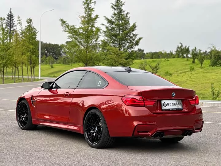 BMW M4