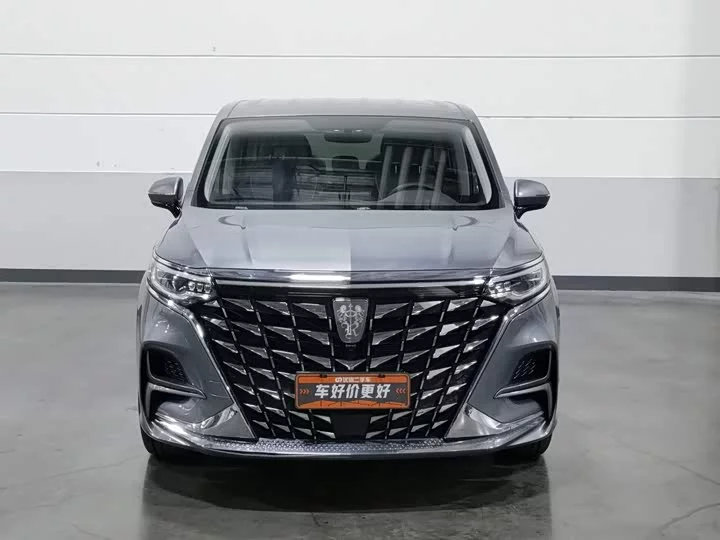 Roewe iMAX8