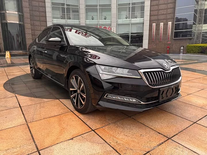 Skoda SuperB