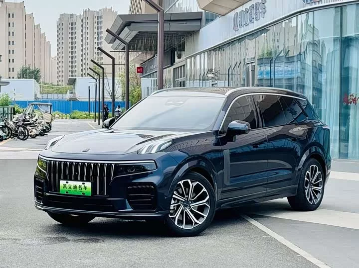 Lynk & Co 09 EM-P