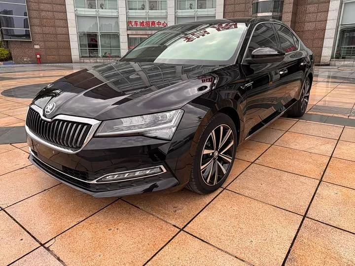 Skoda SuperB