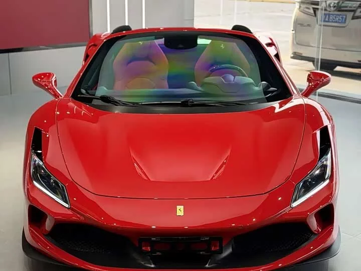 ferrari F8