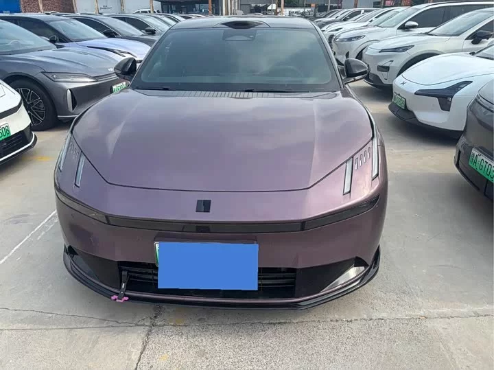Lynk & Co 10