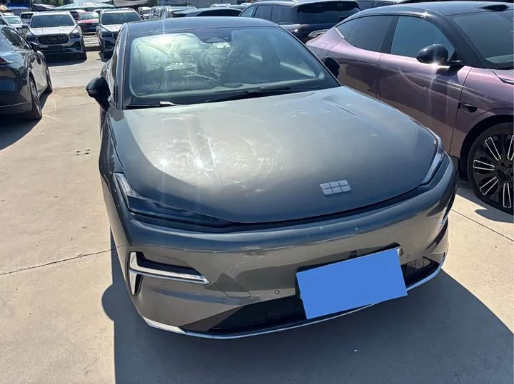 Geely Galaxy Star 8