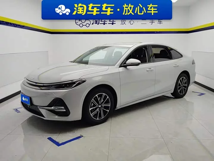 Geely Galaxy A7 EM