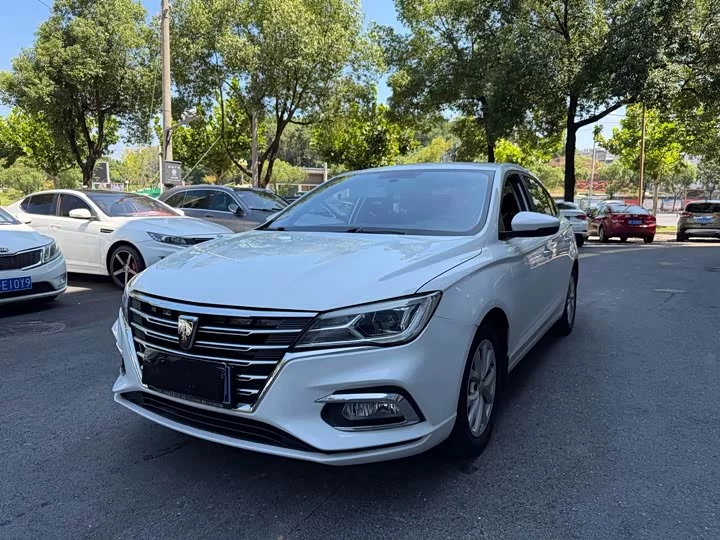 Roewe i5