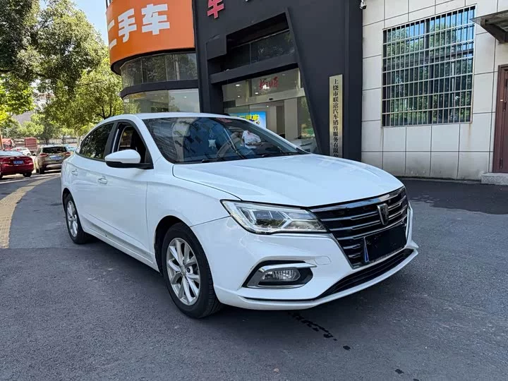 Roewe i5