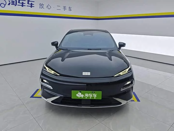 Geely Galaxy Star 8