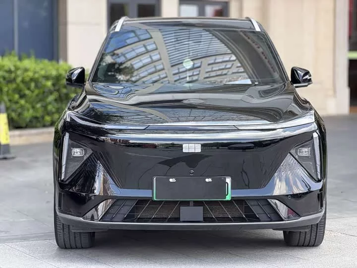 Geely Galaxy L7