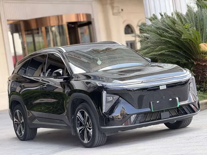 Geely Galaxy L7