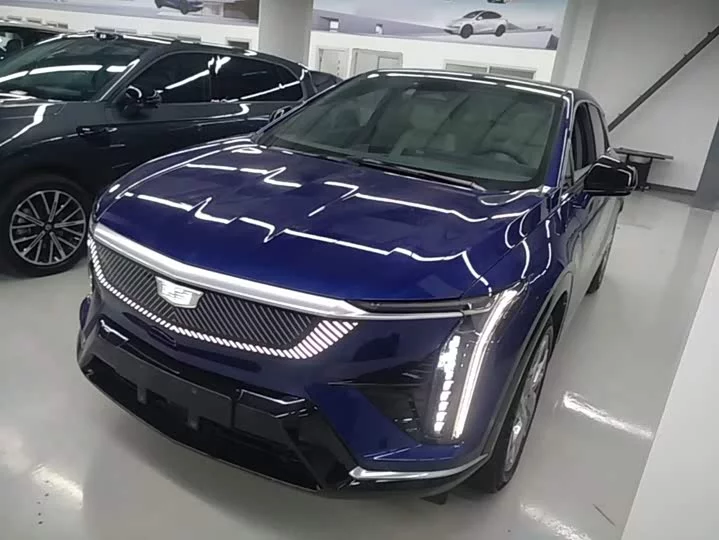Cadillac IQ Aoge