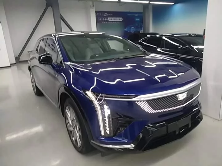 Cadillac IQ Aoge