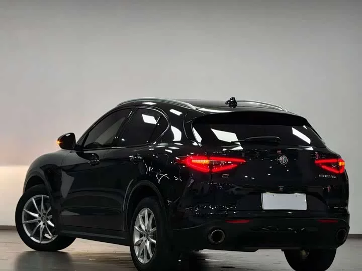 alfa romeo Stelvio