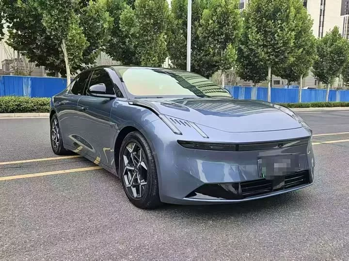 Lynk & Co Z10