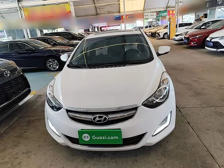 Hyundai Elantra